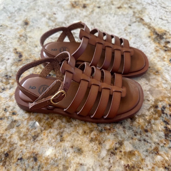 Wonder Nation Brown Kids Sandals - Picture 1 of 4